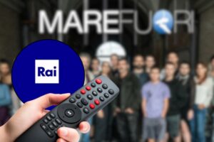 Logo Rai, telecomando e cast Mare Fuori